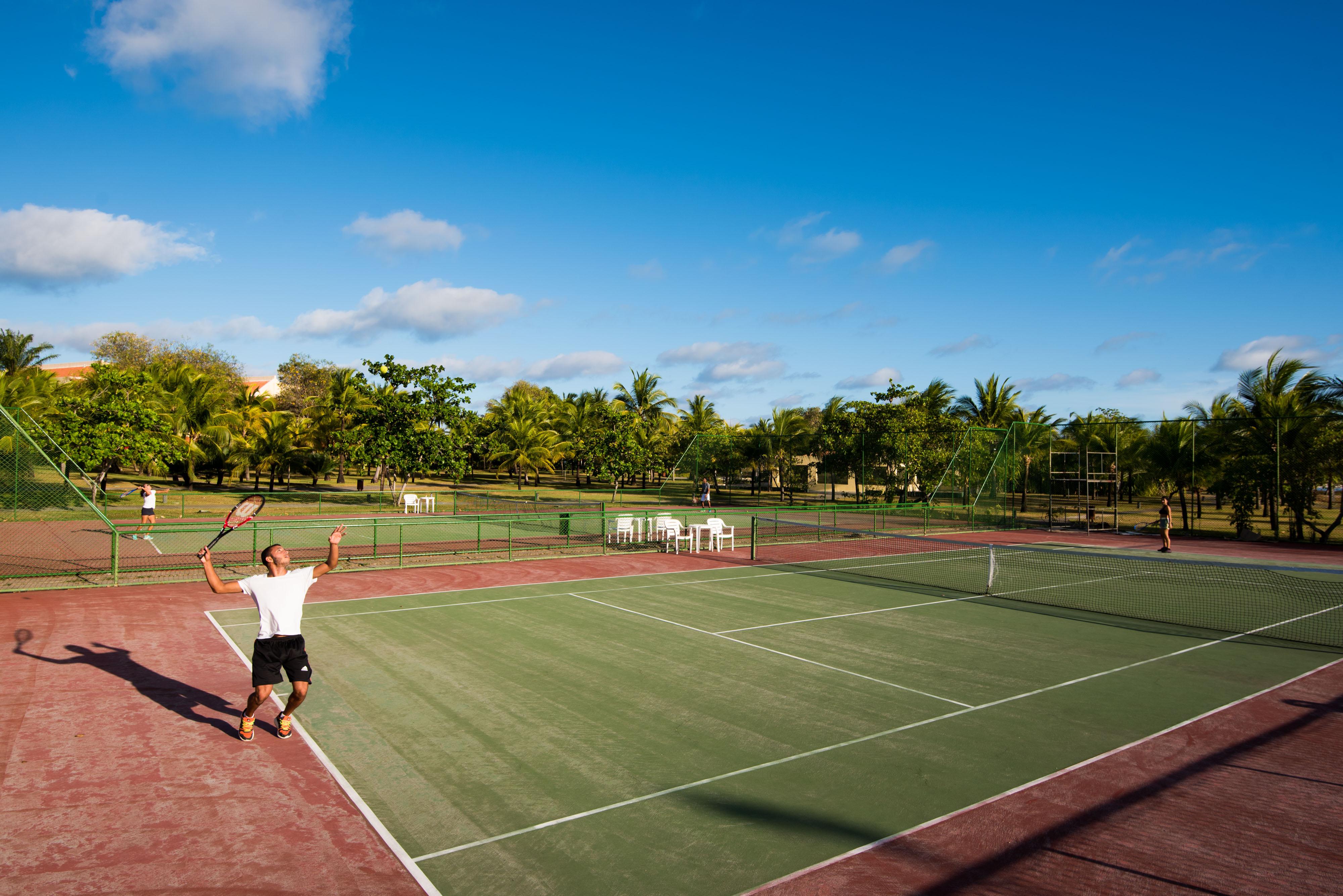 Vila Gale Cabo Кабу-ди-Санту-Агостинью Экстерьер фото Tennis courts at the Boca Raton Resort