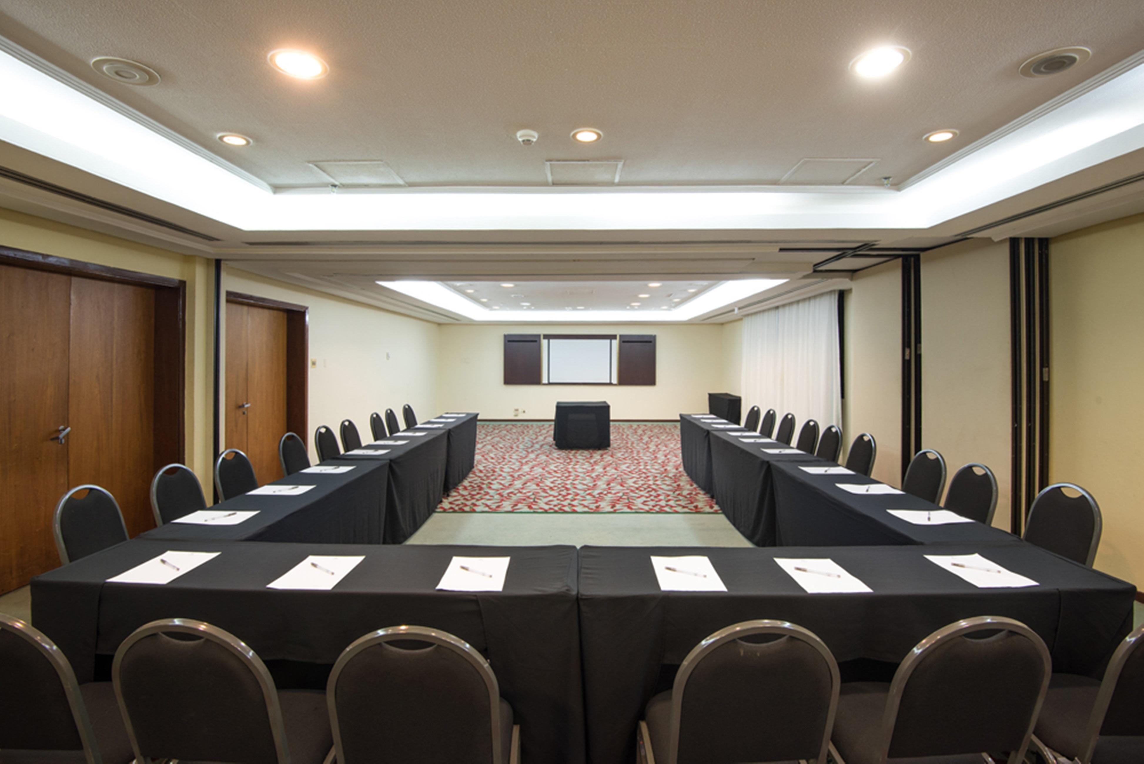 Vila Gale Cabo Кабу-ди-Санту-Агостинью Экстерьер фото Meeting room